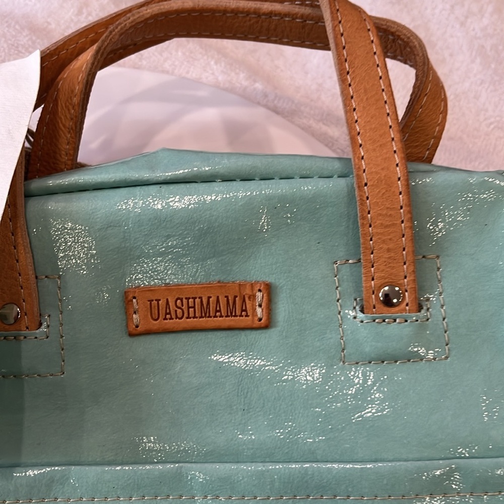 Structured Blue and Green Tote with Metallic Finish - Picture 3 of 8